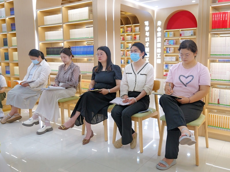 财税学院分工会召开焦裕禄精神主题读书茶话会